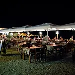 فندق Asterias *