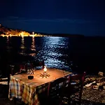 Asterias يميناريا